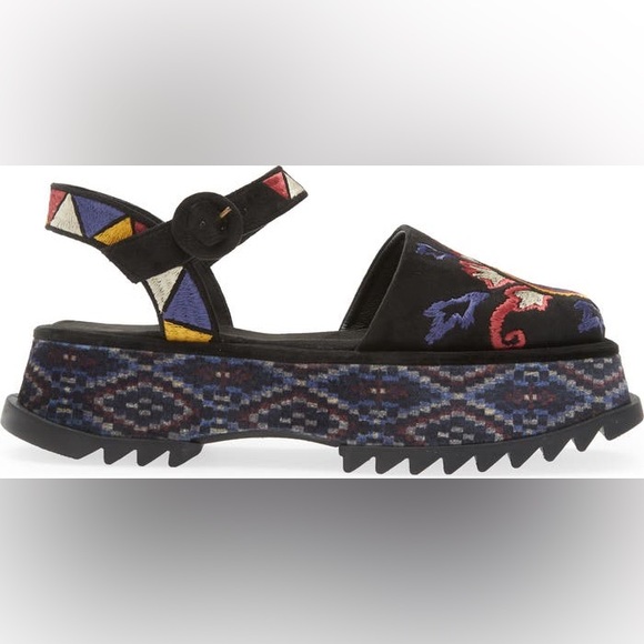 FARM Rio Black Multicolor Embroidered Sandals - Picture 3 of 10